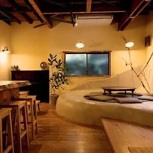 בית הארחה Onsen Tent